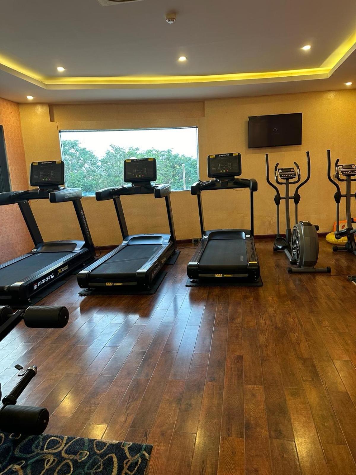 Fortune Select Grand Ridge, Tirupati - Member Itc Hotels' Group Zewnętrze zdjęcie The gym at the hotel