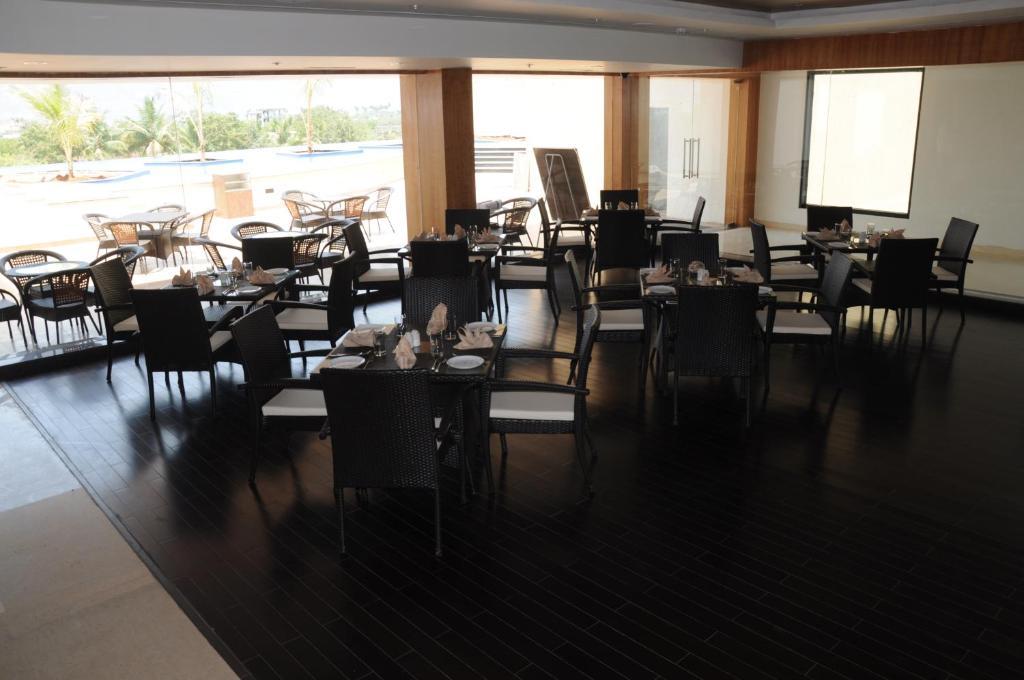 Fortune Select Grand Ridge, Tirupati - Member Itc Hotels' Group Zewnętrze zdjęcie The restaurant