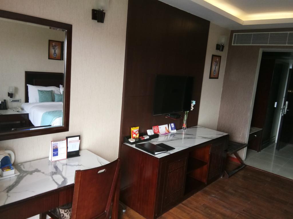 Fortune Select Grand Ridge, Tirupati - Member Itc Hotels' Group Zewnętrze zdjęcie A room at the hotel