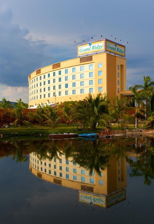 Fortune Select Grand Ridge, Tirupati - Member Itc Hotels' Group Zewnętrze zdjęcie The hotel