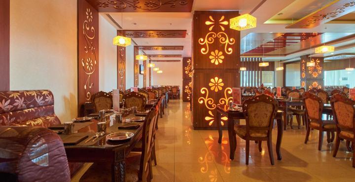 Fortune Select Grand Ridge, Tirupati - Member Itc Hotels' Group Zewnętrze zdjęcie The interior of a typical buffet restaurant