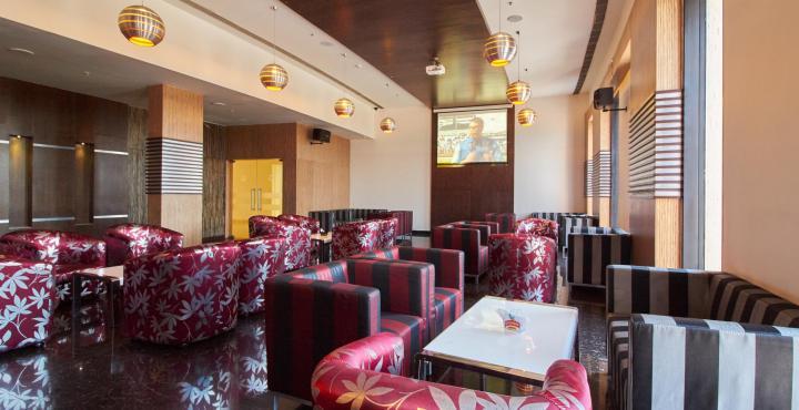 Fortune Select Grand Ridge, Tirupati - Member Itc Hotels' Group Zewnętrze zdjęcie Interior of a typical McDonald's restaurant in India