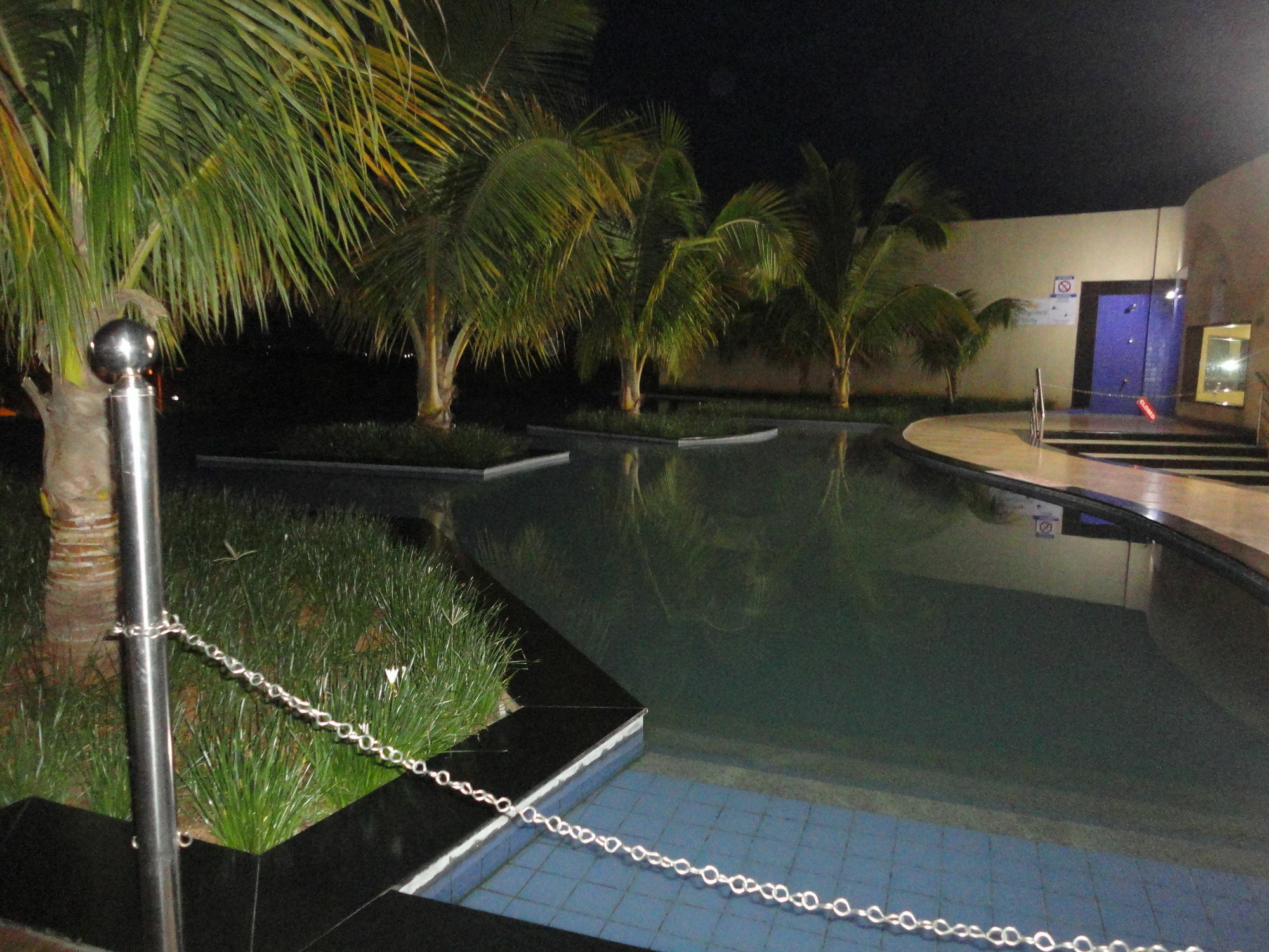 Fortune Select Grand Ridge, Tirupati - Member Itc Hotels' Group Zewnętrze zdjęcie The pool at the hotel